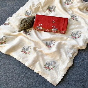 Sari VASTRA COTTAGE Pure Kota Doriya con bordado de cisne, borde calado y blusa roja bordada en contraste. - Product Image 5