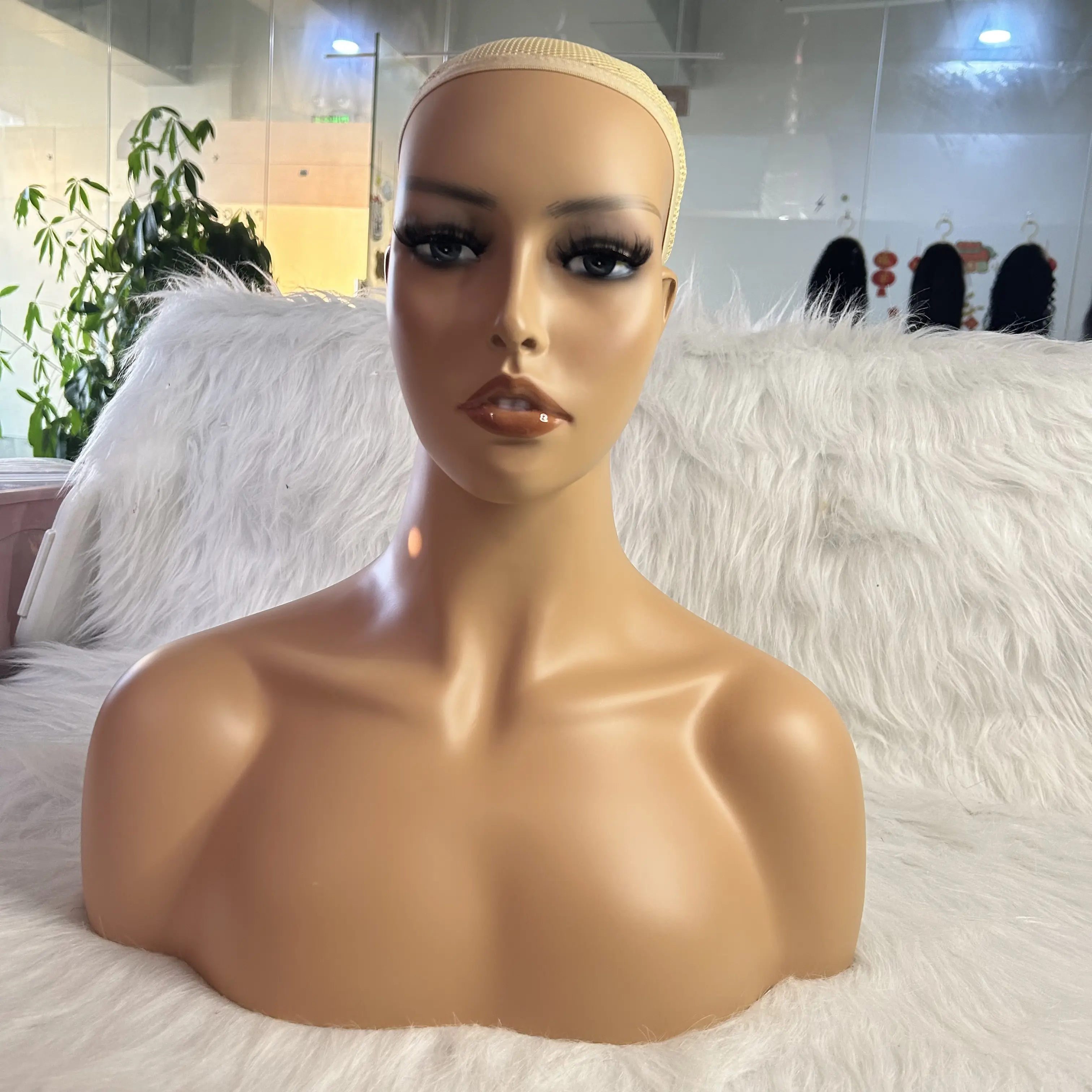 2024 beau maquillage réaliste Tete De Mannequin tête femme perruque affichage tête de Mannequin avec épaules pour perruque