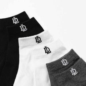 Chaussettes de sport TST1004 en coton 100% pour l'automne, respirantes, écologiques, durables, avec logo personnalisable - Product Image 4