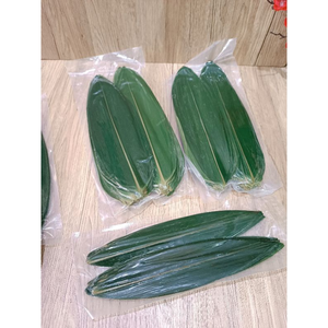 FEUILLES DE BAMBOU SÉCHÉES DE QUALITÉ SUPÉRIEURE/RECETTE FAMILIALE/VALEUR ABORDABLE/FABRIQUÉ AU VIETNAM - Product Image 1