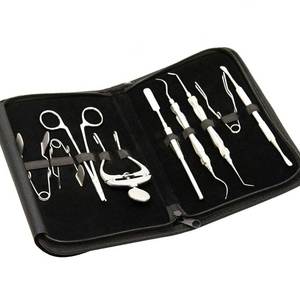 Kit Completo de Odontología Veterinaria de 9 Piezas para Conejos y Roedores con Herramientas Manuales de Metal y Bolsa Negra - Product Image 1
