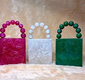 Mini pochette en résine à la mode de haute qualité pour fête et mariage-légère et durable - Product Image 6