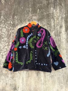 เสื้อแจ็คเก็ตกำมะหยี่สไตล์วินเทจสำหรับผู้หญิง – งานปักมือสไตล์โบฮีเมียนสำหรับงานเทศกาลและงานกลางคืน - Product Image 3