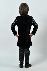 Elegante Sherwani de Seda para Niños, Estilo Real, para Bodas y Fiestas, con Artesanía Étnica de Primera Calidad - Product Image 3