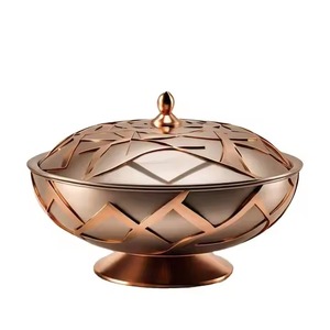 Plat à cocotte en acier inoxydable au design gaufré pour un décor de mariage déco de table parfait nouveau design - Product Image 2