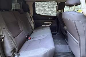 TOYOTA TUN-DRA SR5 CRE-WMAX 4X4 SUPER PROPRE 2022 PRÊT À ÊTRE EXPÉDIÉ - Product Image 4