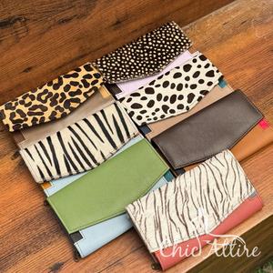 Porte-cartes de crédit en cuir recyclé multicolore imprimé animal Accessoire de voyage Portefeuille de luxe en cuir coloré pour femmes - Product Image 1