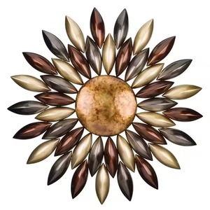 Encantador arte de pared rústico en metal recubierto de polvo gris con diseño moderno perfecto para exhibición interior y exterior de gran tamaño - Product Image 2