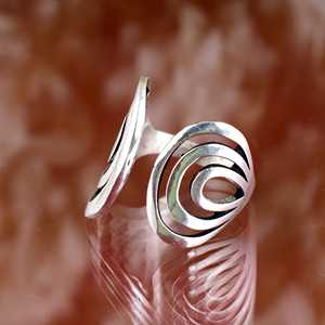 Fashionable Design Spiral Brass <b>Ring</b> Silver Plated Hollow cutout Open Band Tribal <b>Ring</b> Vintage Handmade Wholesale women <b>Ring</b> - Product Image 3