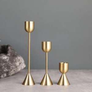 <b>Top</b> quality brass candle holder with intricate handmade designs and antique appeal for interior designers wedding planners - Product Image 6
