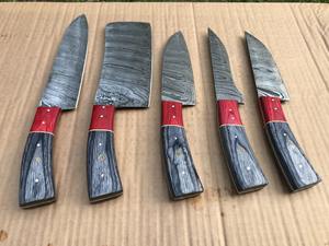 Juego de cuchillos de cocina en acero de Damasco con cuchillo para carne, cuchillo de carnicero y otros estilos. Personalización opcional con funda de cuero. - Product Image 4