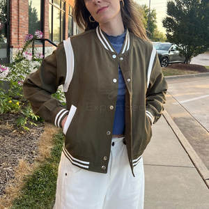 Elegante chaqueta de Letterman para todos los días Trajes casuales Chaqueta de Letterman ligera con botón a presión en la parte delantera - Product Image 3