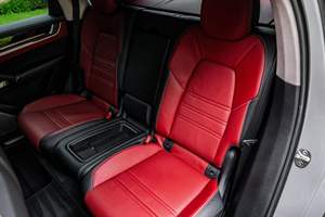 Porsche Cayenne Turbo GT 2024 Gasolina, Bajo Kilometraje - Product Image 5