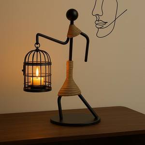 Los faroles de hierro brillan suavemente en las noches de Ramadán, difundiendo paz, calidez y reflexión espiritual en cada rincón, iluminando - Product Image 1