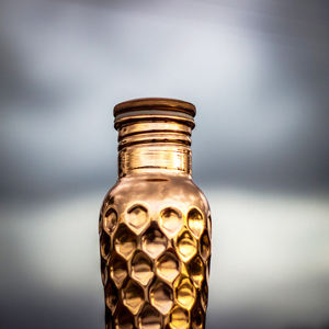 Botellas de cobre de nuevo diseño con diferentes acabados 900-950 ml Capacidad de agua Botella de cobre martillado con diamante - Product Image 2