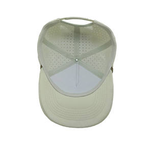 Gorra Deportiva Caqui Lisa al por Mayor con Cordón y Diseño de Flujo de Aire Cortado con Láser - Fabricante Profesional de Artículos para la Cabeza - Product Image 4