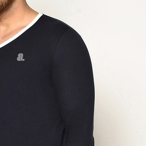 Nouveauté T-shirt en coton à manches longues pour homme, col en V, T-shirt à col en V, logo personnalisé, T-shirt à manches longues pour homme, col en V - Product Image 1