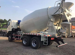 Camión hormigonera 10m3 Camión hormigonera Precio bajo 2 años de garantía Camión hormigonera superventas - Product Image 2