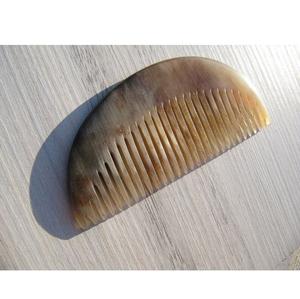 Peigne à cheveux artisanal en corne de buffle écologique, style animal, durable, objet d'art de collection, expédition rapide - Product Image 2