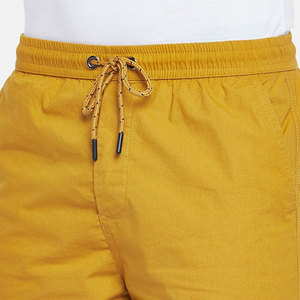 2024 pantalones cortos ligeros de estilo callejero para hombre venta en línea diseño único 100% algodón patrón sólido al por mayor - Product Image 5