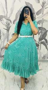 ชุดเดรสแบบชิ้นเดียวพิมพ์ลายดอกไม้สำหรับผู้หญิงชุดเดรสผ้า Georgette พิมพ์ลายดอกไม้ผ้าไหมสำหรับงานแต่งงานและงานปาร์ตี้สไตล์ salwar สำหรับผู้ใหญ่ - Product Image 2