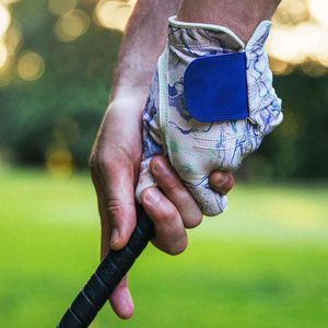 Prix responsable Impression douce Gants de golf personnalisés Haute qualité Main gauche ou droite Cabaret Cuir Gants de sport ajustés - Product Image 3