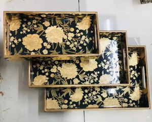 Plateaux imprimés floraux en bois sur mesure avec imprimé oiseau disponibles en 3 tailles de plateaux empilés, idéaux pour les magasins de décoration intérieure - Product Image 3