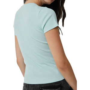 Camiseta Moderna y Elegante para Mujer, Diseñada para un Uso Cómodo, con una Forma Graciosa y una Presencia Atractiva - Product Image 5