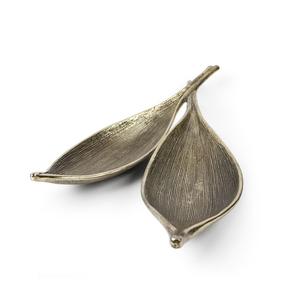 Cuenco grande redondo de aluminio fundido para servir con detalles artesanales y base resistente elaborado para exhibiciones de buffet o centros de mesa - Product Image 4