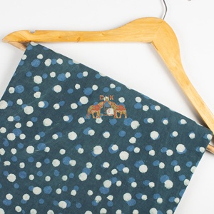 Tissu 100% coton indigo imprimé à la main, motif pois blancs et bleus, style indien, pour la confection de couvertures, d'écharpes et de tissus décoratifs - Product Image 4
