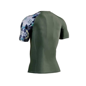 Rash Guard Camiseta de compresión de sublimación de manga larga para hombre Ropa de jogging de secado rápido para correr Entrenamiento de gimnasio - Product Image 3