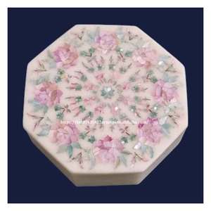 Boîte d'incrustation en marbre naturel poli de conception de première classe stockage de bijoux incurvé à la main plusieurs inclusions de pierres précieuses de nacre (MOP) - Product Image 3