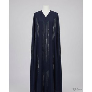 Abaya de luxe bleu marine à cascade de cristaux, coupe trapèze avec taille naturelle - Product Image 1