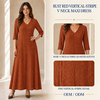Robe longue trapèze personnalisée pour femme, rouge rouille, à fines rayures verticales, col en V, manches trois quarts, pour boutique, marque privée
