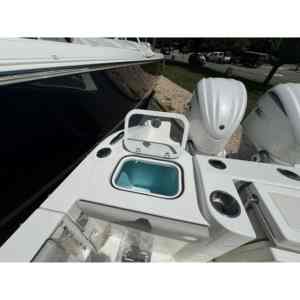 Bateau de pêche Pursuit DC 326 2025 avec moteur Yamaha, longueur 8,1-12 m, capacité de carburant de 300 gallons - Product Image 5