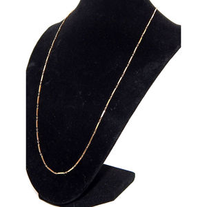 Collana a catena in oro bianco 14k con diamante zircone perla a forma di farfalla alla moda in stile religioso placcato oro e rodio - Product Image 2