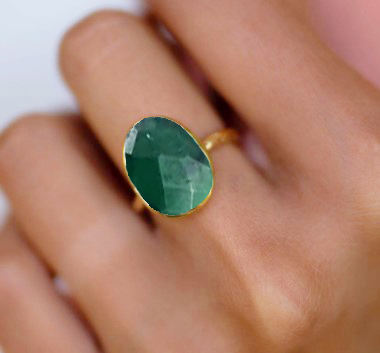 แหวนอัญมณี