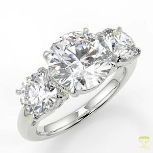Élégante bague en diamant plaqué or et argent cultivé en laboratoire avec 3 diamants en pierre pour femme disponible au meilleur prix - Product Image 6