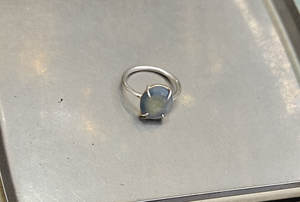 แหวนพลอยแซฟไฟร์ทรงหยดน้ำขนาด10มม. ได้รับการรับรองจากแบรนด์ IGI แหวนวินเทจเงินแท้925ได้รับการรับรอง - Product Image 2