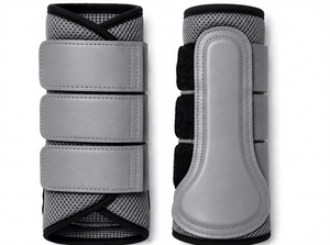 Bottes de brossage noires avec maille 3D et zone de protection en cuir synthétique. Protection aérée et à séchage rapide pour le travail quotidien - Product Image 4