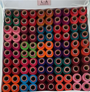 Fil de polyester filé pour des coutures fiables dans la fabrication de vêtements et la production textile industrielle - Product Image 2