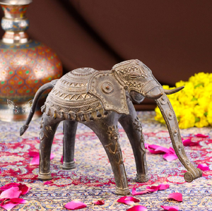 Caballo detallado con alambre en espiral y trabajo de malla, una fina pieza de arte Dhokra. Disponible a precios mayoristas. - Product Image 5