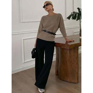 เสื้อสเวตเตอร์ถักลำลองสำหรับผู้หญิง คอวี แขนทรงปีกค้างคาว - Product Image 4