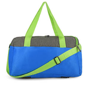 Bolsa de lona premium adecuada para viajes, gimnasio, fitness, deportes y escapadas de fin de semana con interior espacioso y estructura equilibrada - Product Image 1