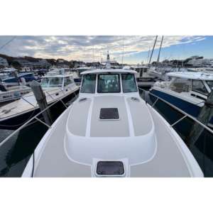 2024 Back Cove 39O Coque en fibre de verre d'occasion 10,5m 350HP 35,0-40,0 nœuds - Product Image 1