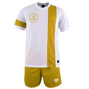 Conjuntos de uniformes de camiseta de fútbol de diseño personalizado de la mejor calidad, comodidad transpirable, jugadores juveniles, servicio OEM con corte automatizado - Product Image 4