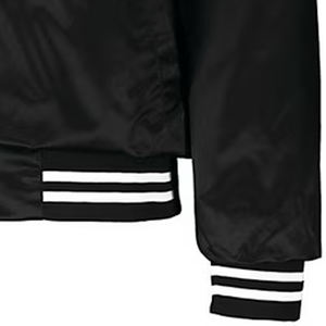 Blouson universitaire de baseball avec logo personnalisé de haute qualité en satin brodé blousons de bombardier pour hommes et femmes - Product Image 5