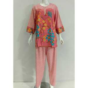 ชุดจั๊มสูทผ้าเรยอนสำหรับผู้หญิงชุดนอนผ้าเรยอนนุ่มแบบเรียบง่ายสำหรับฤดูร้อนชุดเสื้อกางเกงนอนคอกลมแขนสั้นสำหรับพักผ่อนที่บ้าน - Product Image 1