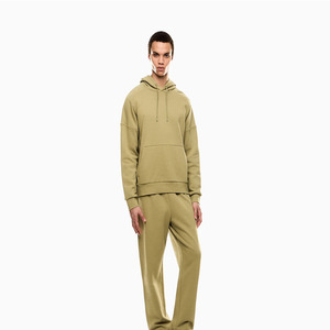 Fabricante de Ropa Deportiva Personalizada para Hombre, Fuente para Marcas de Moda Globales y Distribuidores de Ropa Deportiva - Product Image 1