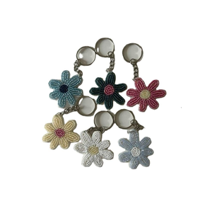 Breloque initiale ronde à perles, idéale pour les distributeurs d'accessoires en gros et les vendeurs axés sur l'artisanat - Product Image 6